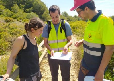 Jornada de voluntariado ambiental en el entorno de la playa de la Savinosa de Tarragona...