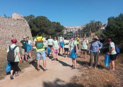 Jornada de voluntariado ambiental en los Morrots de la Savinosa...