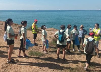 Jornada de voluntariado ambiental en los Morrots de la Savinosa...